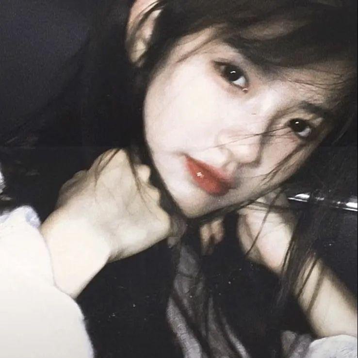 招积老虎海报