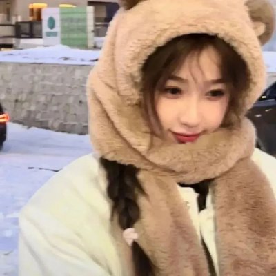 梅花巾海报